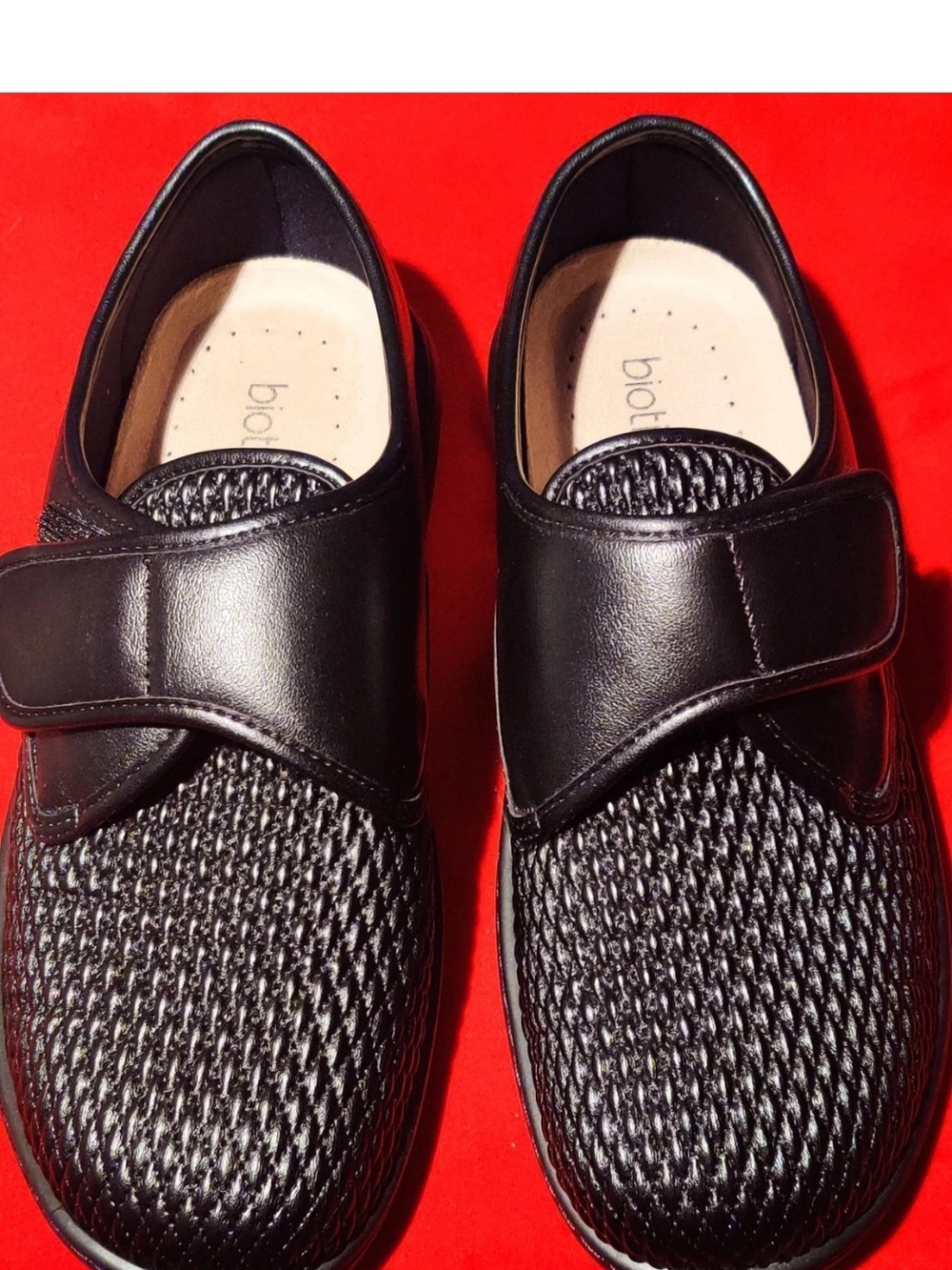 Biotime Dacey Black Unisex Womens 11 Mens 8 Slip-on